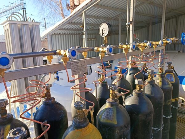 Газовая рампа перепускная на 20 баллонов для углекислоты